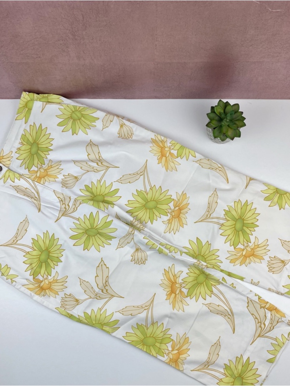 Banana Bay Resort Wear Yellow Green White Tropical Floral Capri Pants Large